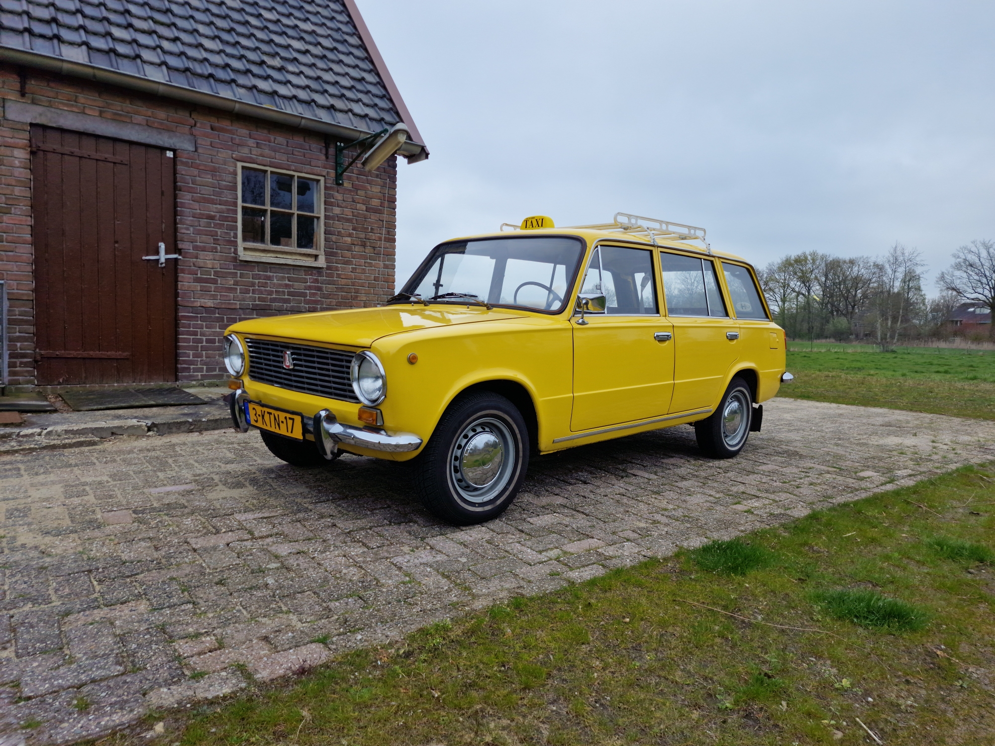 1682539459-banaantje.jpg 1682539459-banaantje.jpg